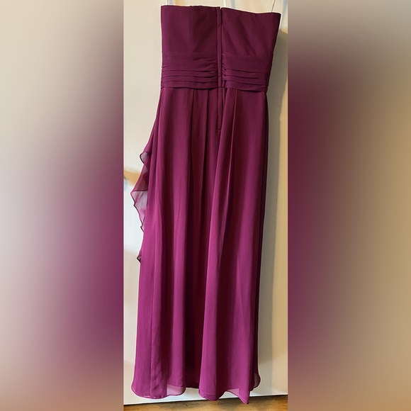 David’s Bridal Long Strapless Chiffon Formal Prom Dress - Picture 6 of 8